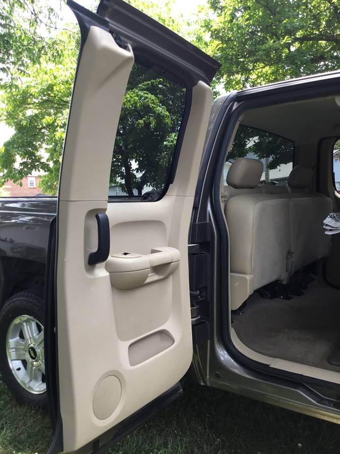 Chevrolet-silverado-1990-silver-7