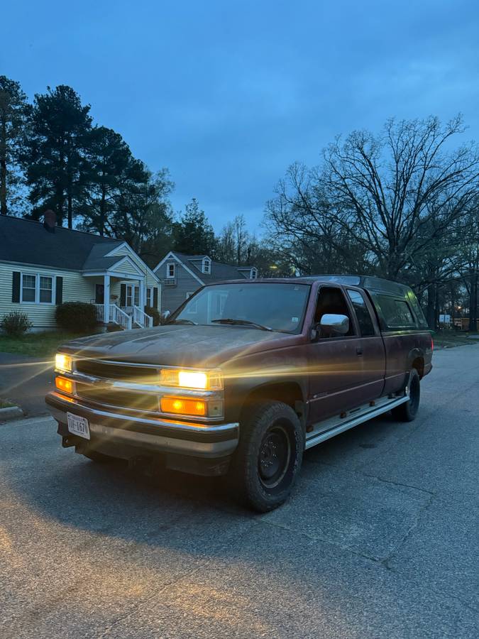 Chevrolet-silverado-2500-1989-red