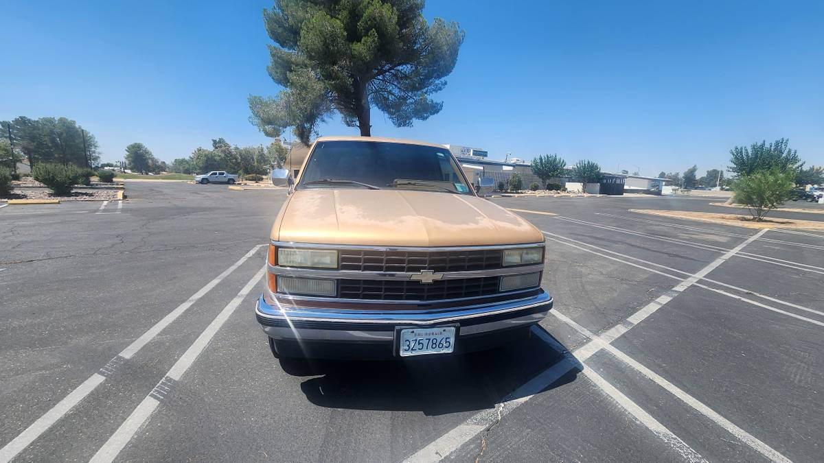 Chevrolet-silverado-2500-1990-brown-2