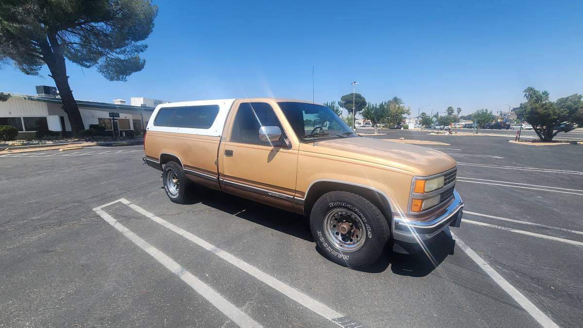 Chevrolet-silverado-2500-1990-brown-3