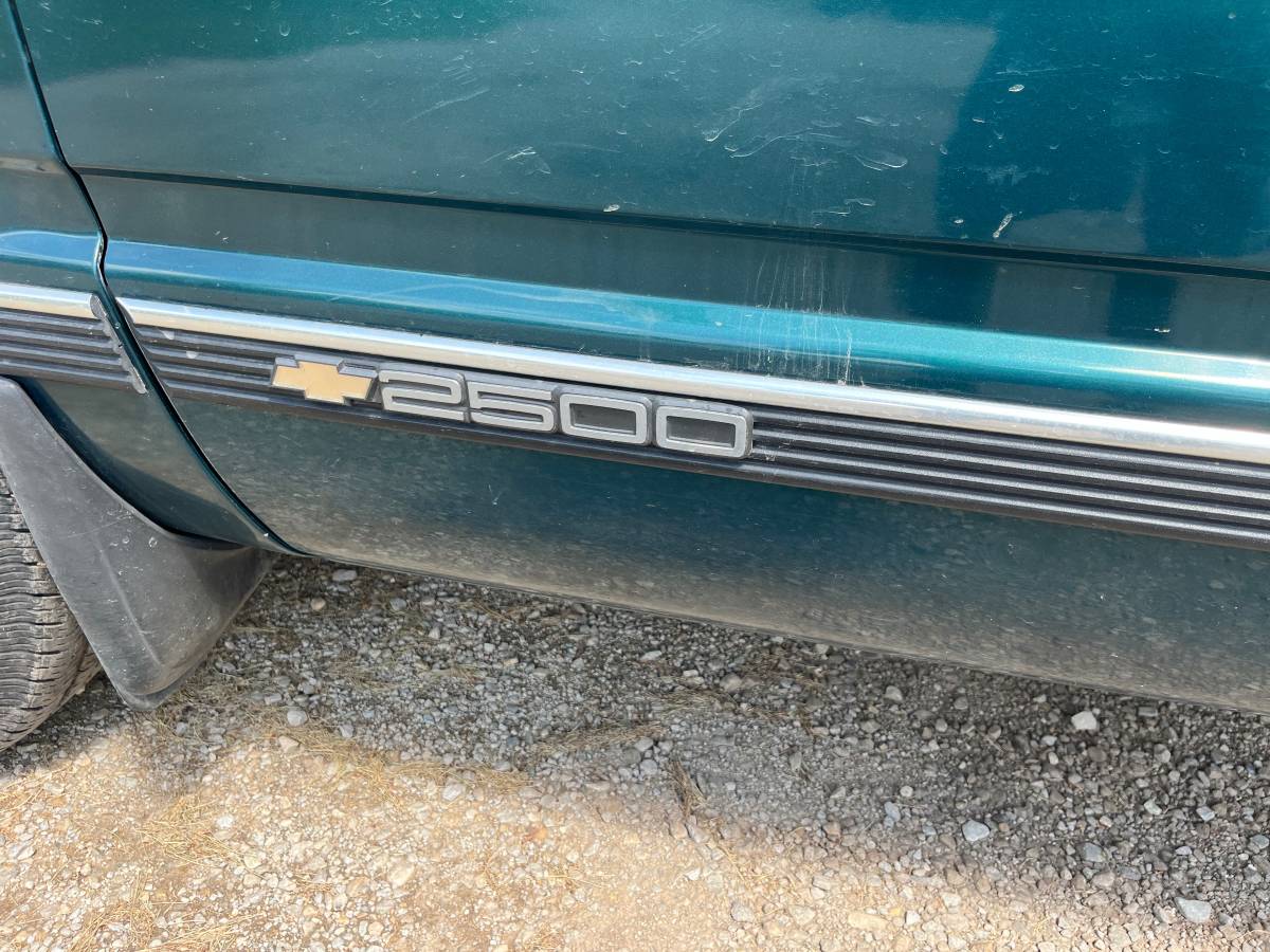Chevrolet-silverado-2500-1995-green-23