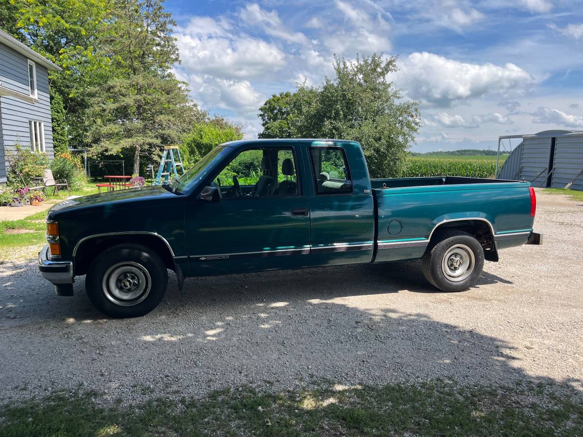 Chevrolet-silverado-2500-1995-green-6