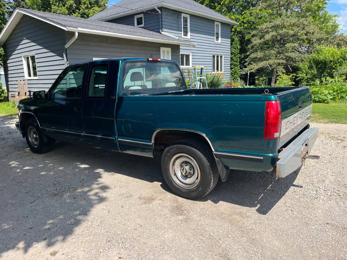 Chevrolet-silverado-2500-1995-green-8