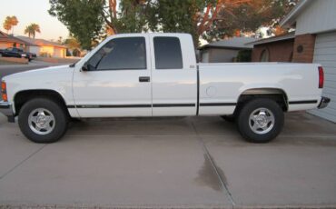 Chevrolet-silverado-2500-4x4-1995-white-11