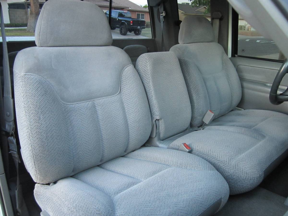 Chevrolet-silverado-2500-4x4-1995-white-14