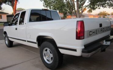 Chevrolet-silverado-2500-4x4-1995-white-3