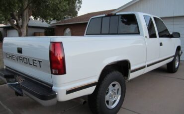 Chevrolet-silverado-2500-4x4-1995-white