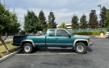 Chevrolet-silverado-2500-hd-crew-cab-diesel-1995-green-1