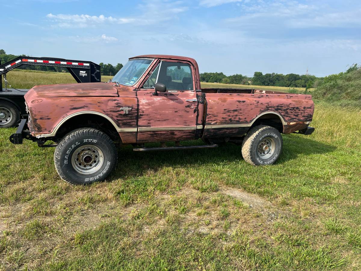 Chevrolet-silverado-2500hd-1967-4