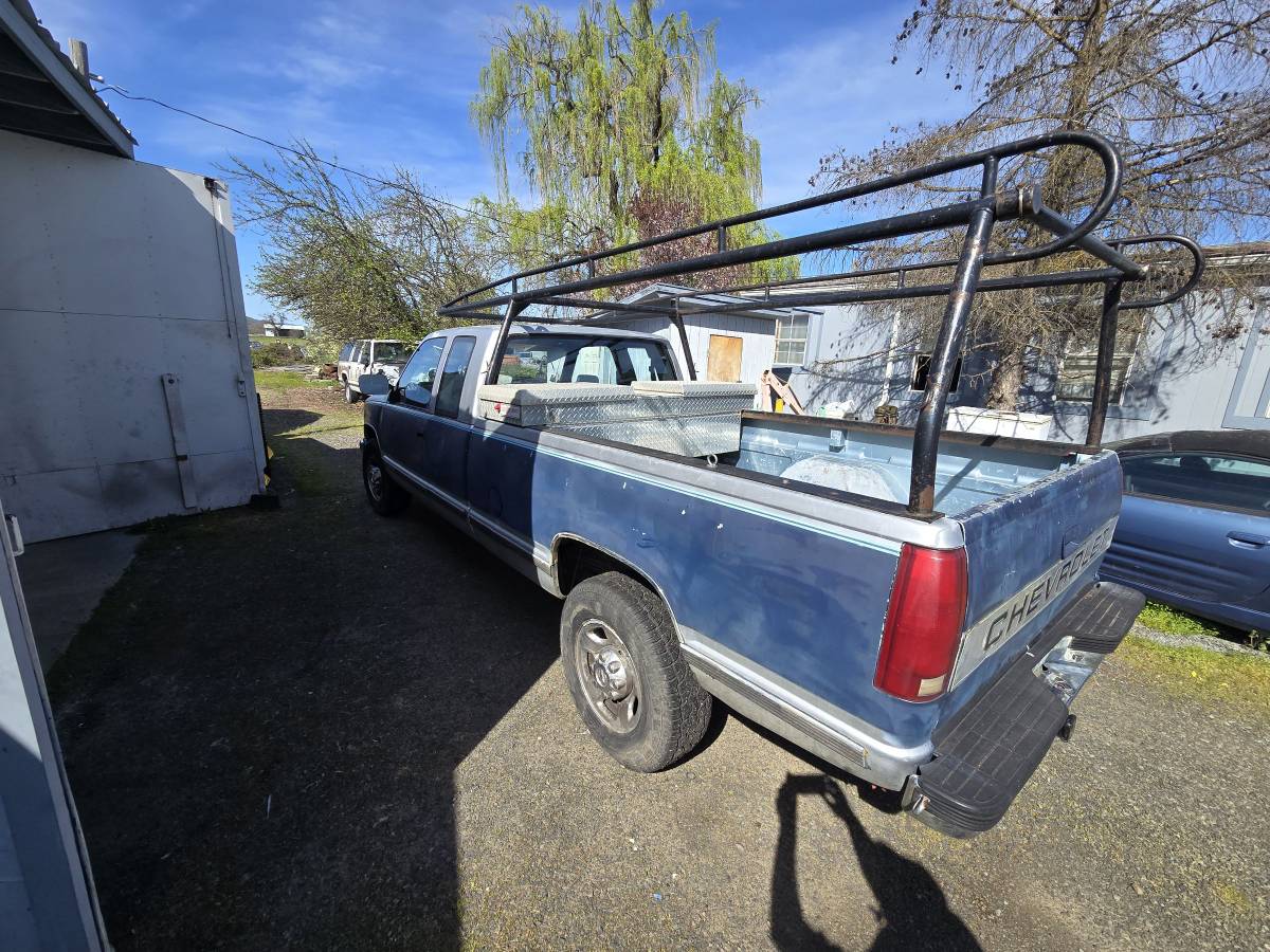 Chevrolet-silverado-2500hd-1989-blue