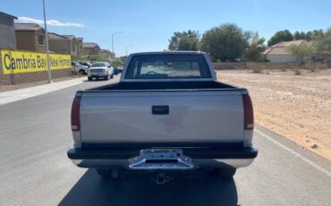 Chevrolet-silverado-2500hd-diesel-1991-silver-3