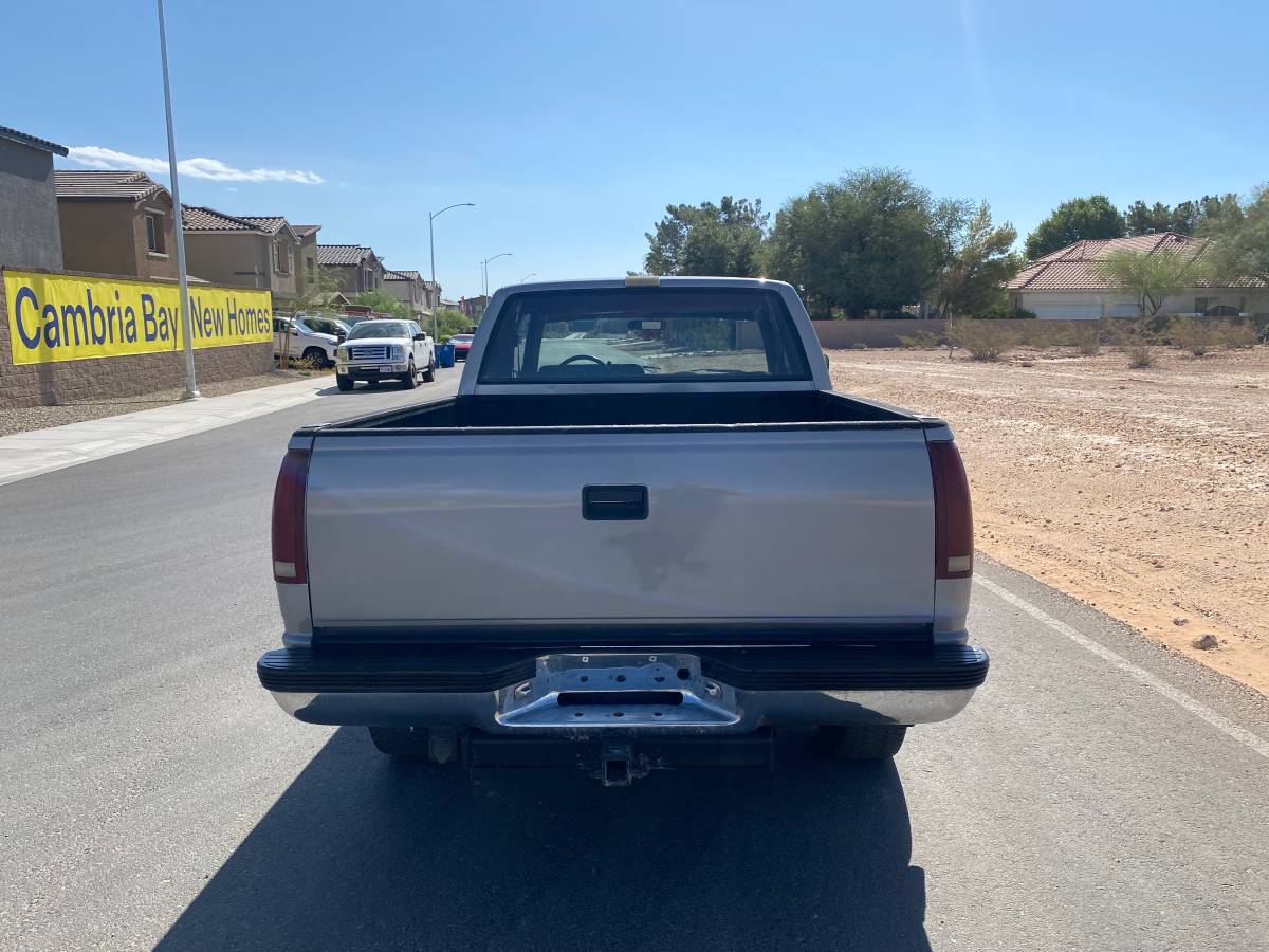 Chevrolet-silverado-2500hd-diesel-1991-silver-3