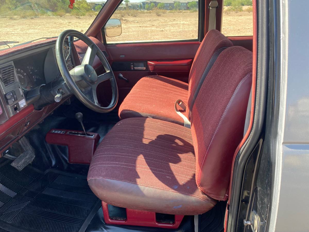 Chevrolet-silverado-2500hd-diesel-1991-silver-5