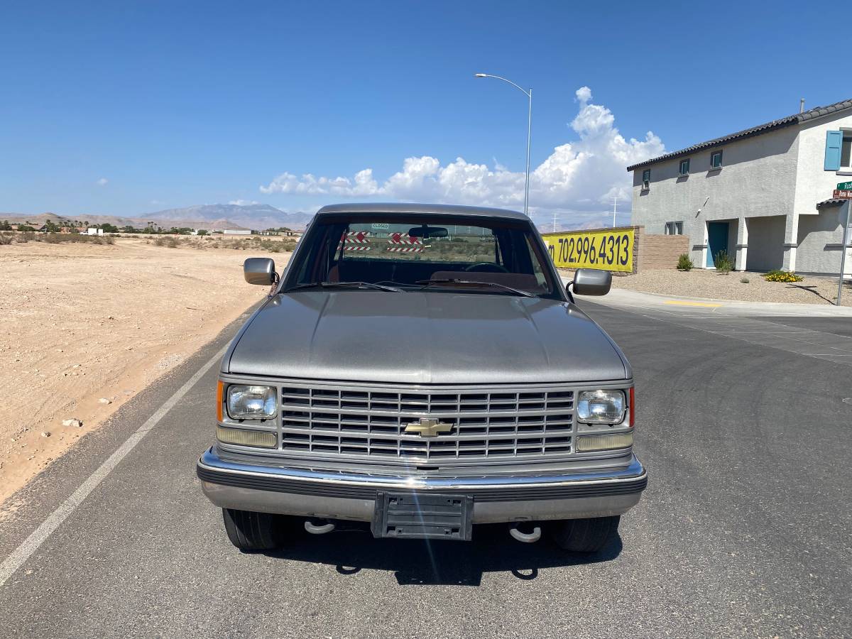Chevrolet-silverado-2500hd-diesel-1991-silver