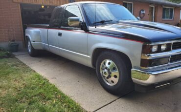 Chevrolet-silverado-3500-1988-black-11