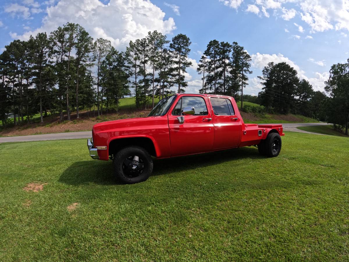 Chevrolet-silverado-3500-hd-crew-cab-diesel-1976-red-2