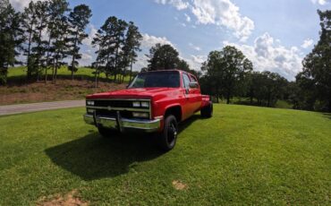 Chevrolet-silverado-3500-hd-crew-cab-diesel-1976-red