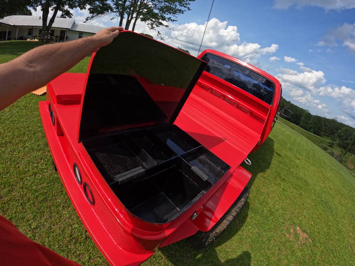 Chevrolet-silverado-3500-hd-crew-cab-diesel-1976-red-4