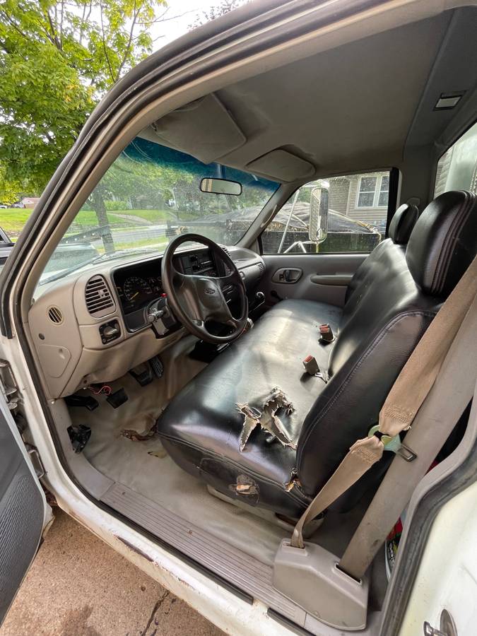 Chevrolet-silverado-3500hd-diesel-1992-white-1