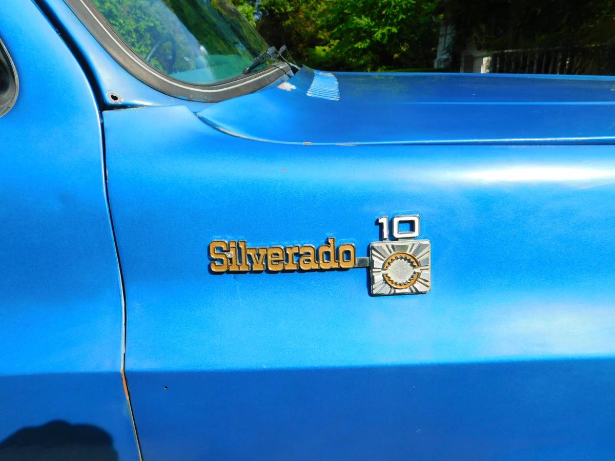 Chevrolet-silverado-c10-1976-blue-10