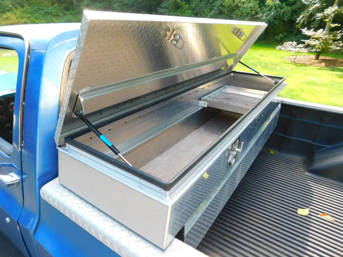 Chevrolet-silverado-c10-1976-blue-17