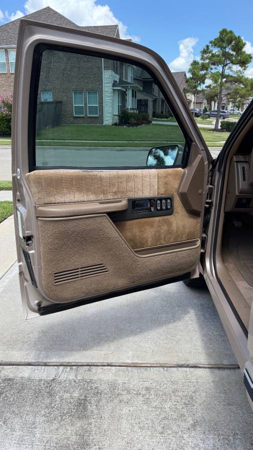 Chevrolet-silverado-c1500-1992-brown-15