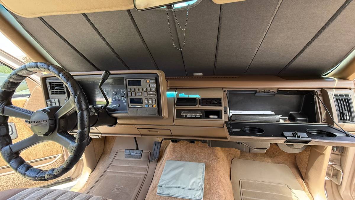 Chevrolet-silverado-c1500-1992-brown-9