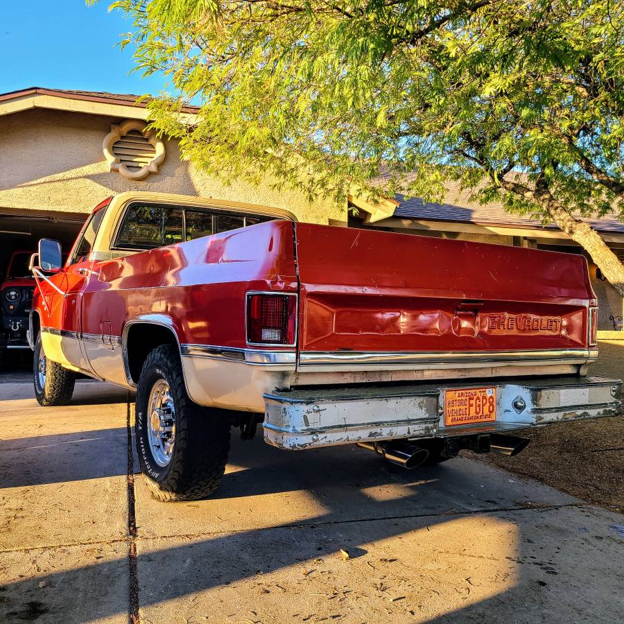 Chevrolet-silverado-c20-1985-red-3