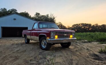 Chevrolet-silverado-c20-1985-red