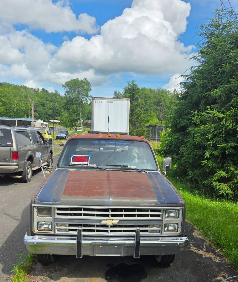 Chevrolet-silverado-c3500-1978-grey