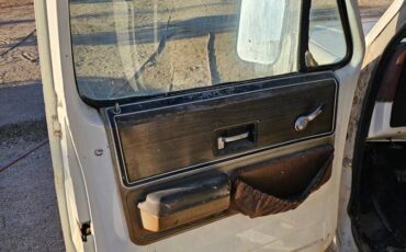 Chevrolet-silverado-custome-deluxe-c10-1976-11