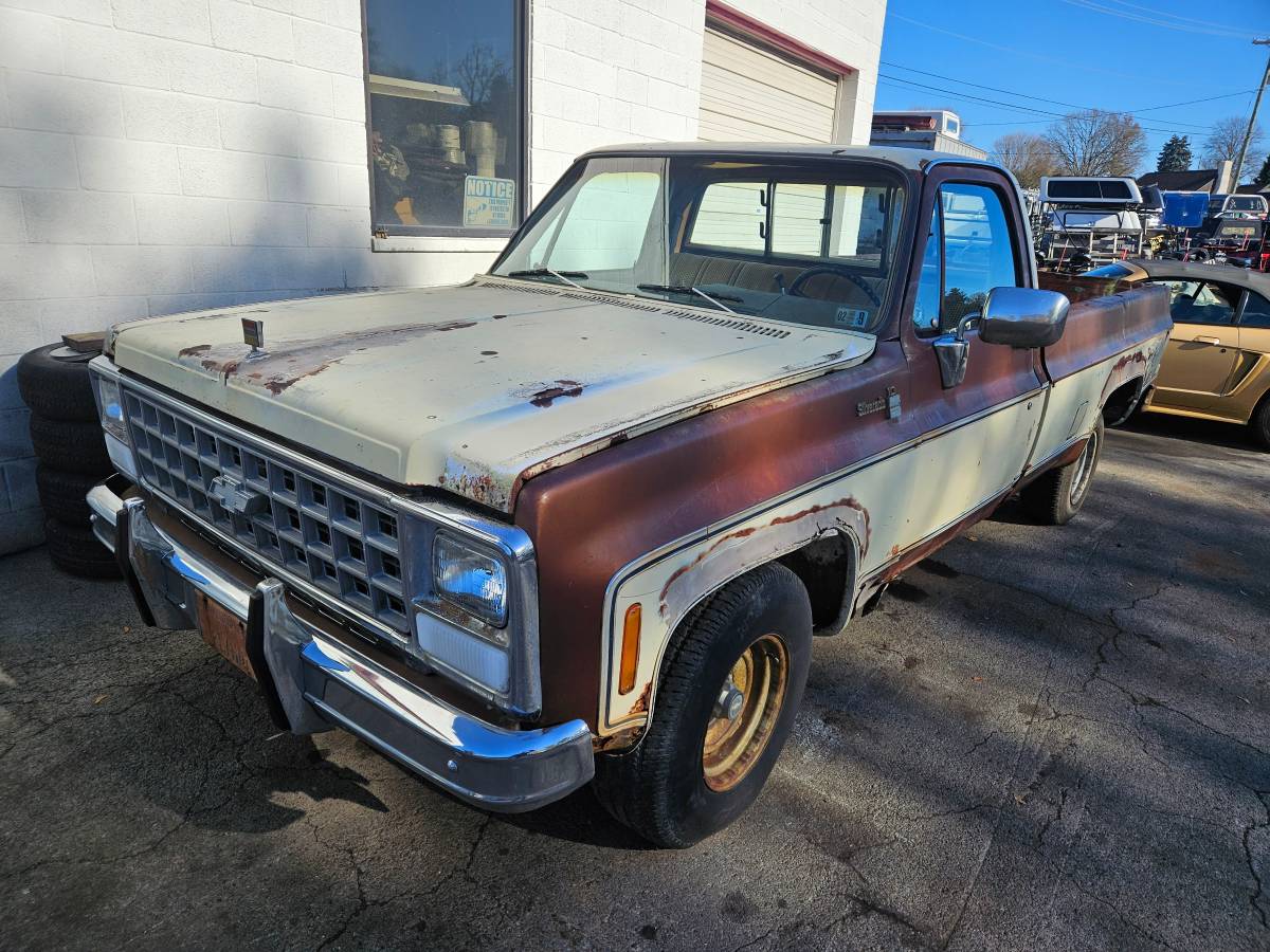 Chevrolet-silverado-diesel-1980-brown