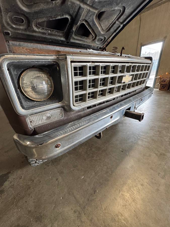 Chevrolet-silverado-k10-1978-brown-1