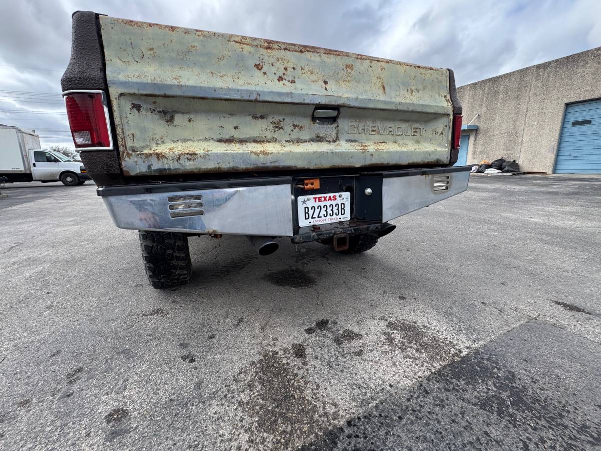 Chevrolet-silverado-k10-1978-brown-17