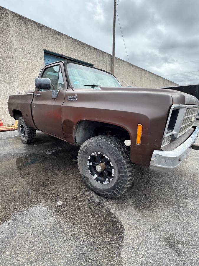 Chevrolet-silverado-k10-1978-brown-7