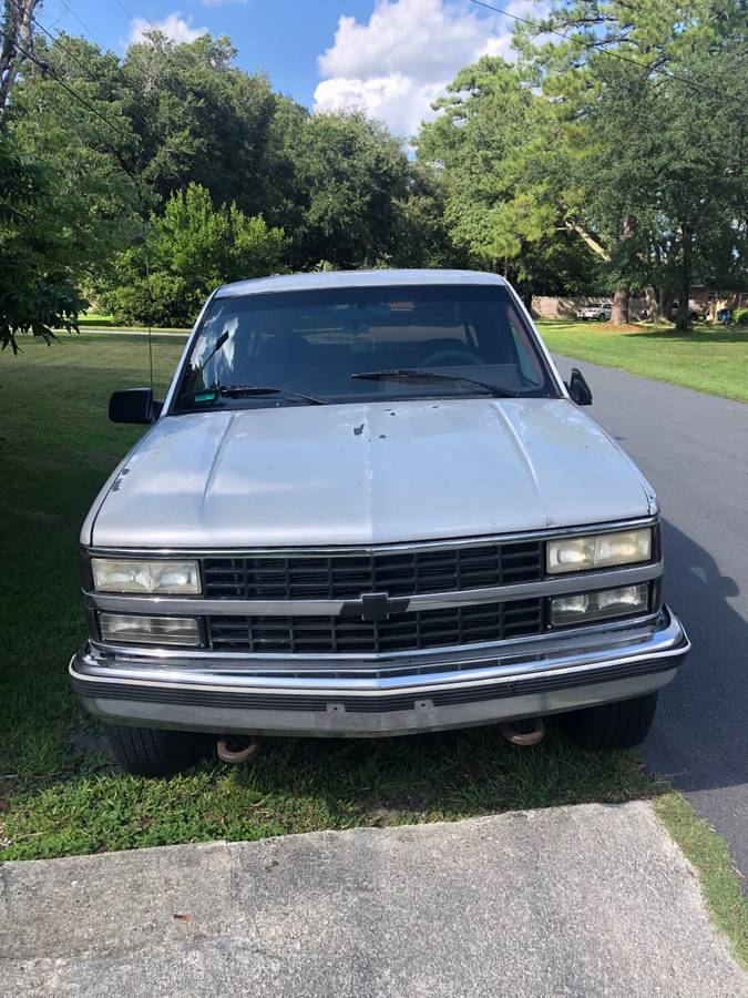 Chevrolet-silverado-k1500-4x4-1991-silver-1
