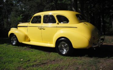 Chevrolet-special-deluxe-1940-yellow-1