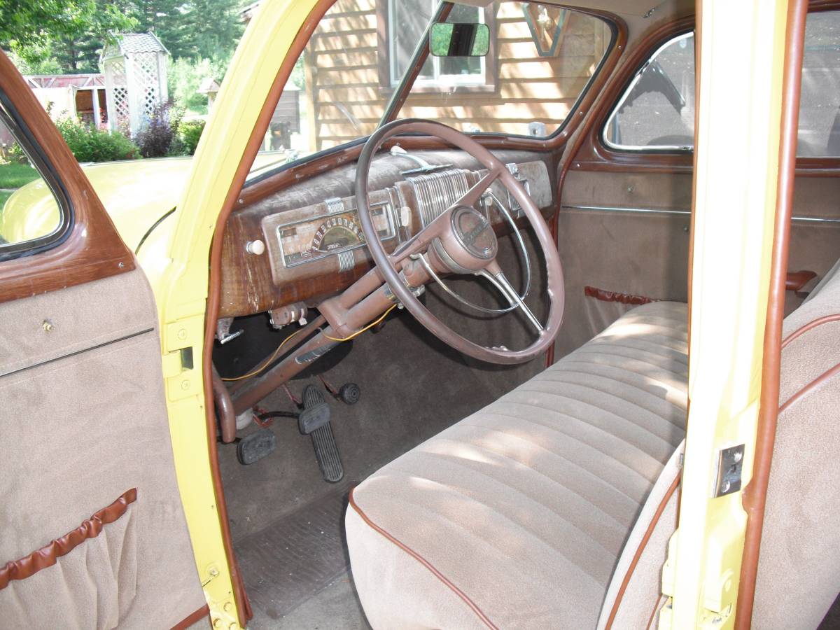 Chevrolet-special-deluxe-1940-yellow-5
