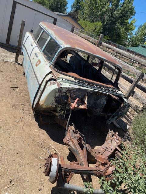 Chevrolet-station-wagon-1956-white-6