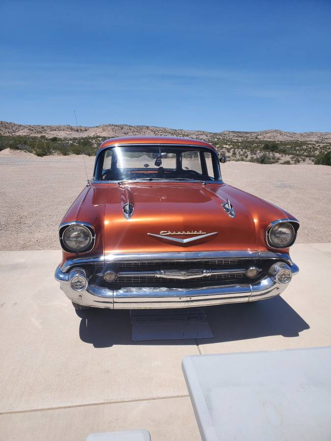 Chevrolet-station-wagon-1957-5