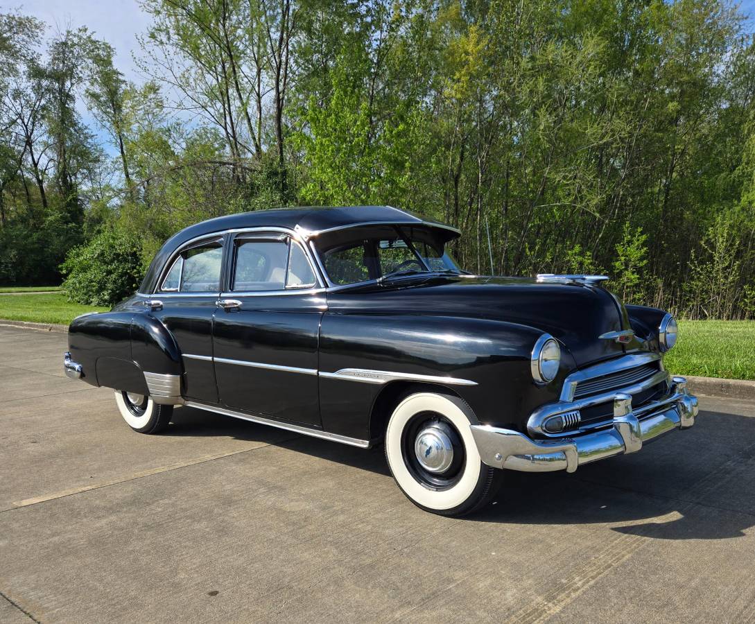 Chevrolet-styleline-deluxe-1951-black-13