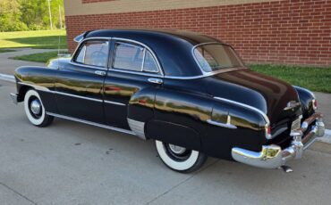Chevrolet-styleline-deluxe-1951-black-2