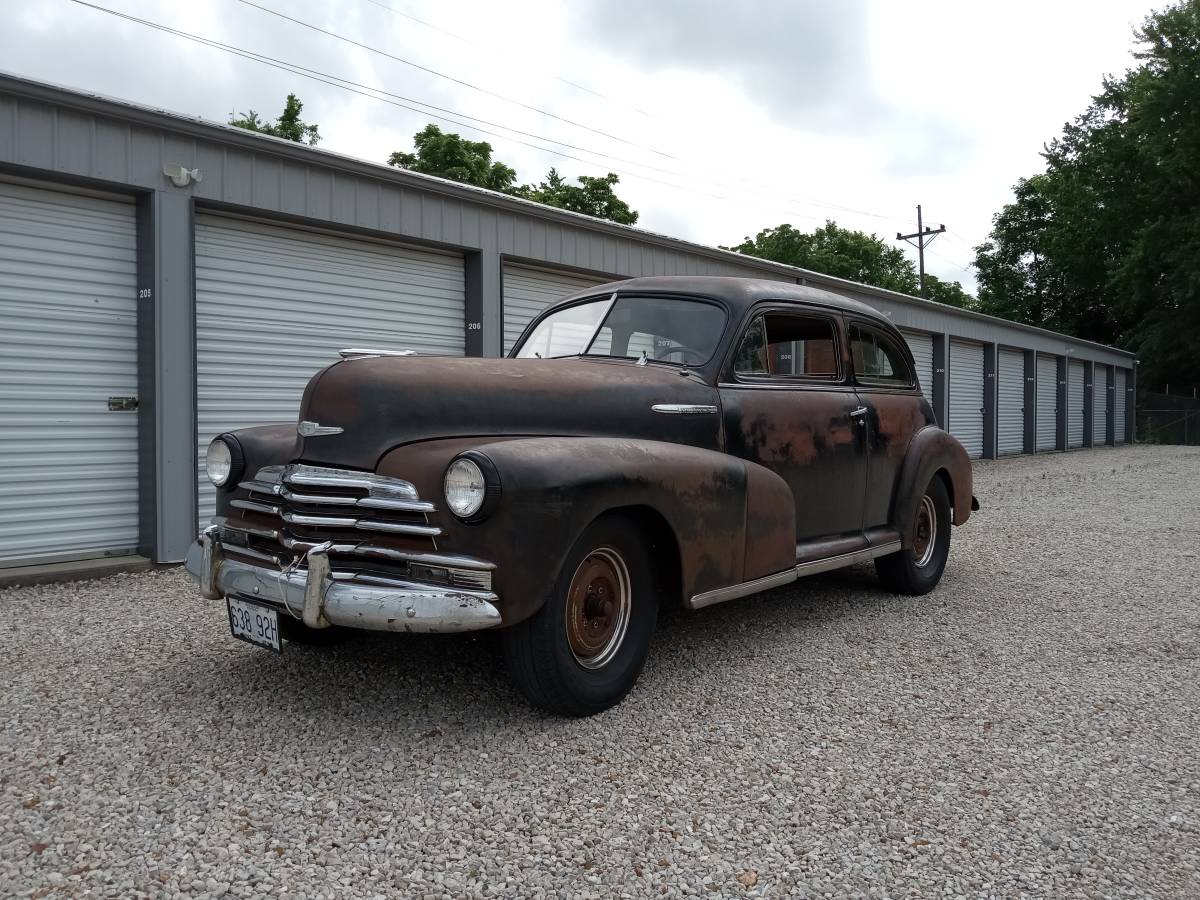 Chevrolet-stylemaster-sedan-1947-black-7