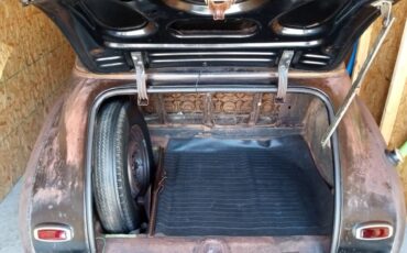 Chevrolet-stylemaster-sedan-1947-black-9