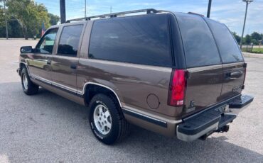 Chevrolet-sububrban-1994-2