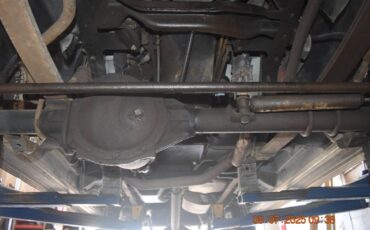 Chevrolet-suburban-12-ton-nominal-1991-white