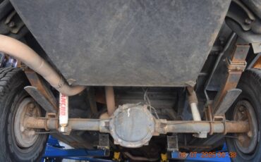 Chevrolet-suburban-12-ton-nominal-1991-white-4