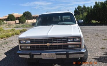 Chevrolet-suburban-12-ton-nominal-1991-white-7
