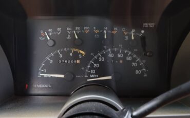 Chevrolet-suburban-12-ton-nominal-1994-black-23