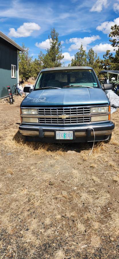 Chevrolet-suburban-1500-1994-blue-1